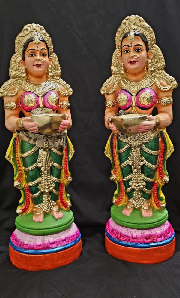 Paavai Vilakku